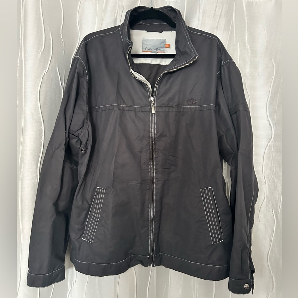 Quiksilver Edition windbreaker. Size XL